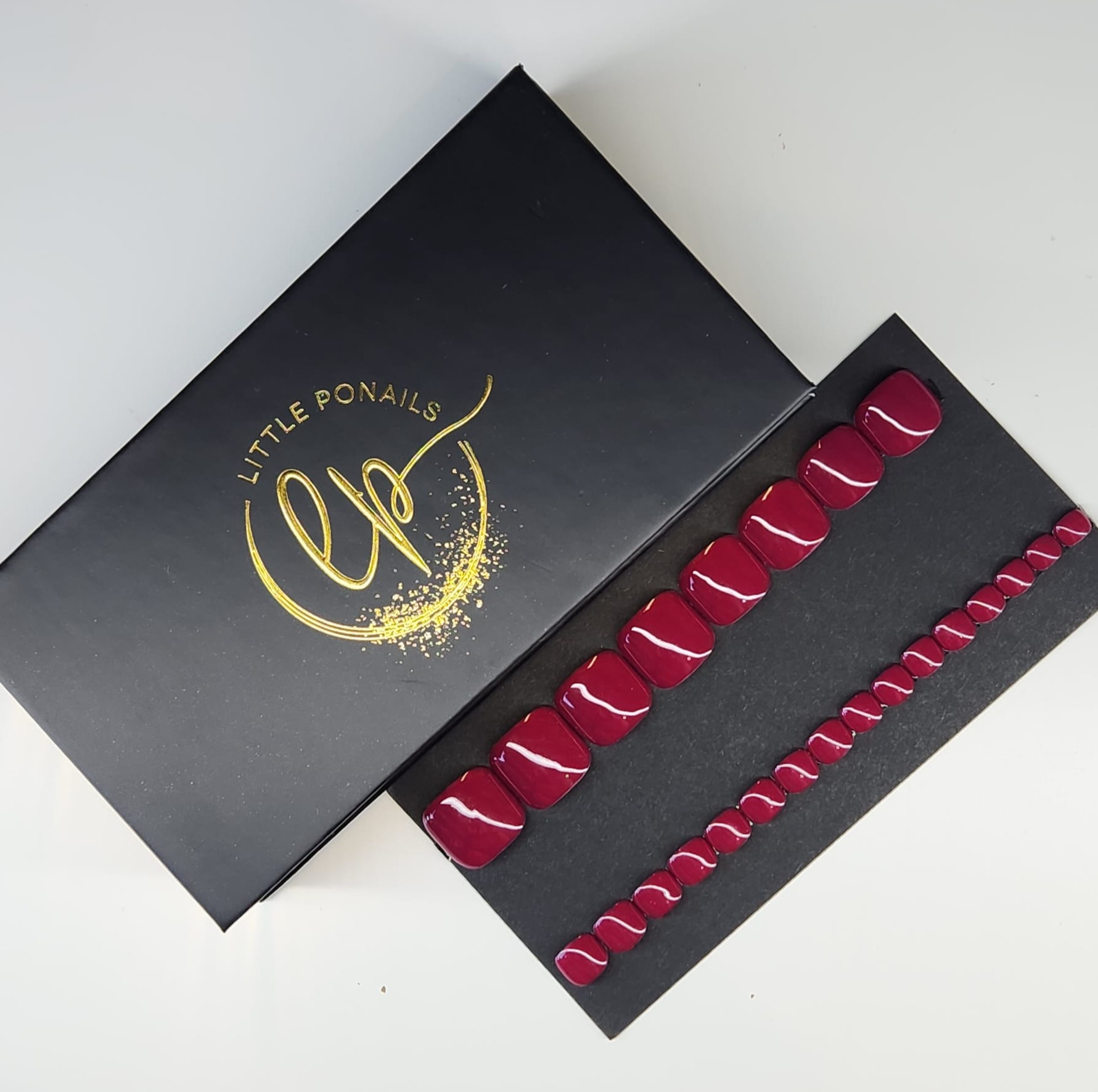 image Coffret Pieds Uni - Elégance Capiteuse Tany Mena